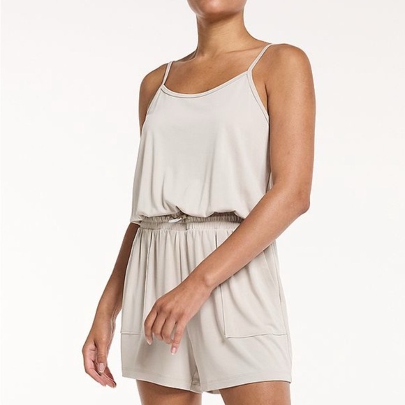 Women’s FLX Strappy Shorts Romper Sand Trap NWT Size Small - Picture 1 of 9